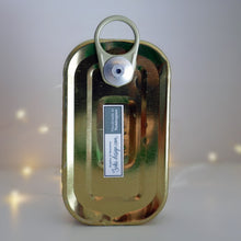 Load image into Gallery viewer, Octagon Room, Orlean’s Gallery (Diorama)
